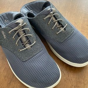 OluKai NOhea Moku Men’s shoe, size 9